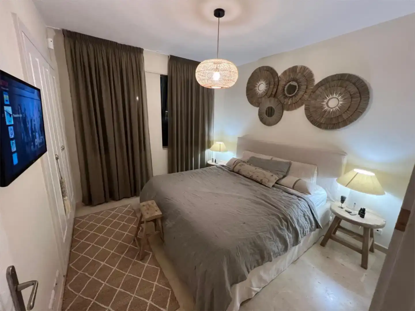 Dormitori de Apartament en venda en Mijas amb Aire condicionat i Piscina
