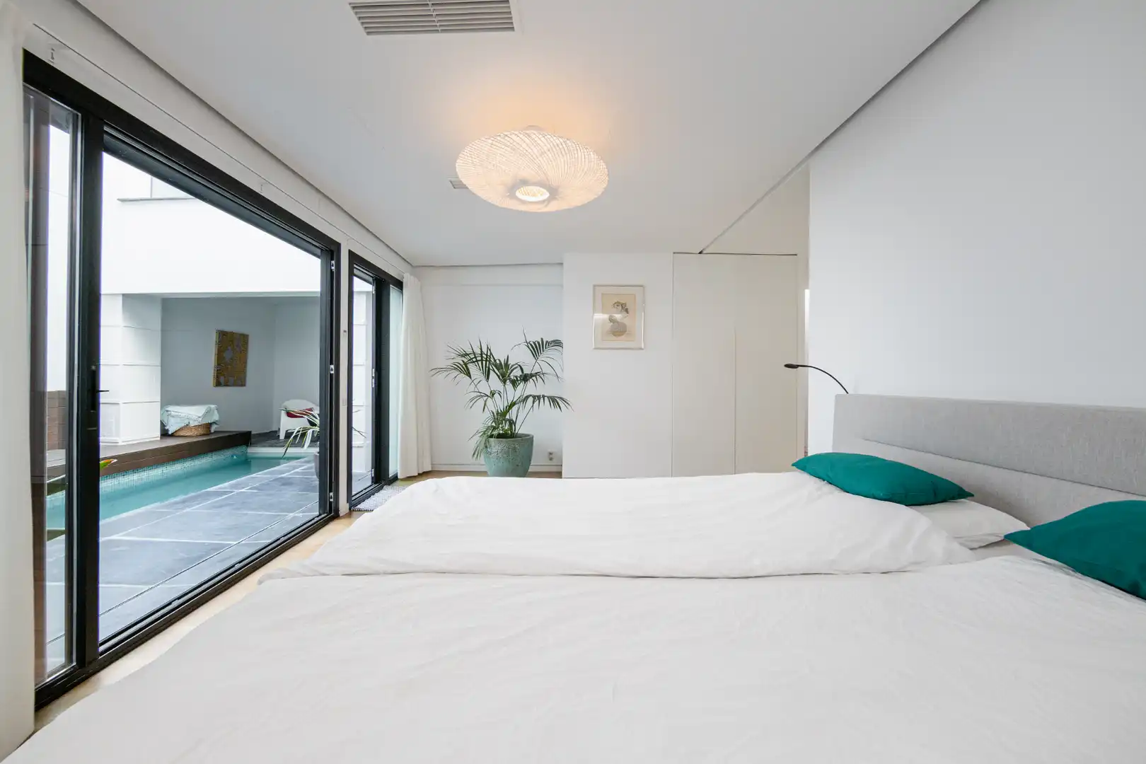 Schlafzimmer von Maisonette zum Verkauf in Barcelona mit Klimaanlage, Heizung und Privatgarten