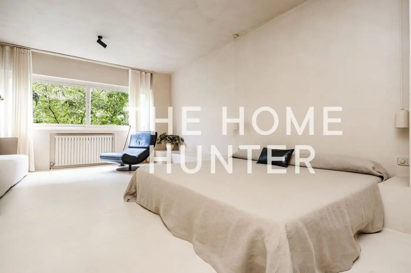 Exterior view of Flat for rent in Madrid  with Heating and Furnished
