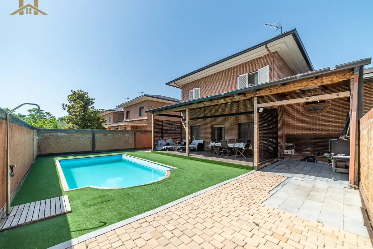 Piscina de Casa adosada en venta en Brunete con Jardín privado y Piscina