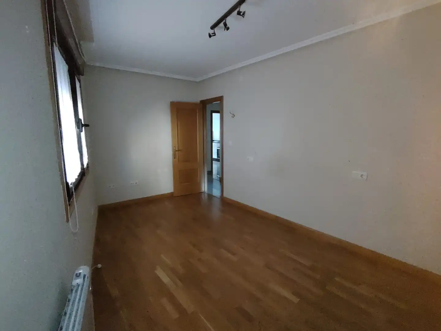 Flat for sale in A Rúa , Ourense
