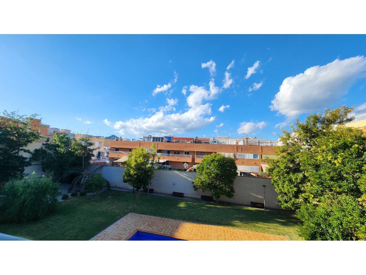 Exterior view of Attic for sale in Sant Boi de Llobregat  with Air Conditioner, Heating and Terrace