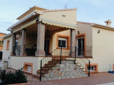 Villa con balcone in vendita a El Montgó