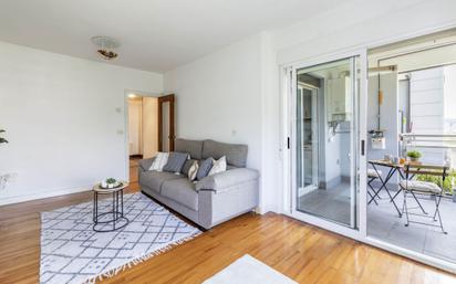 Living room of Flat for sale in Hernani  with Heating, Terrace and Balcony