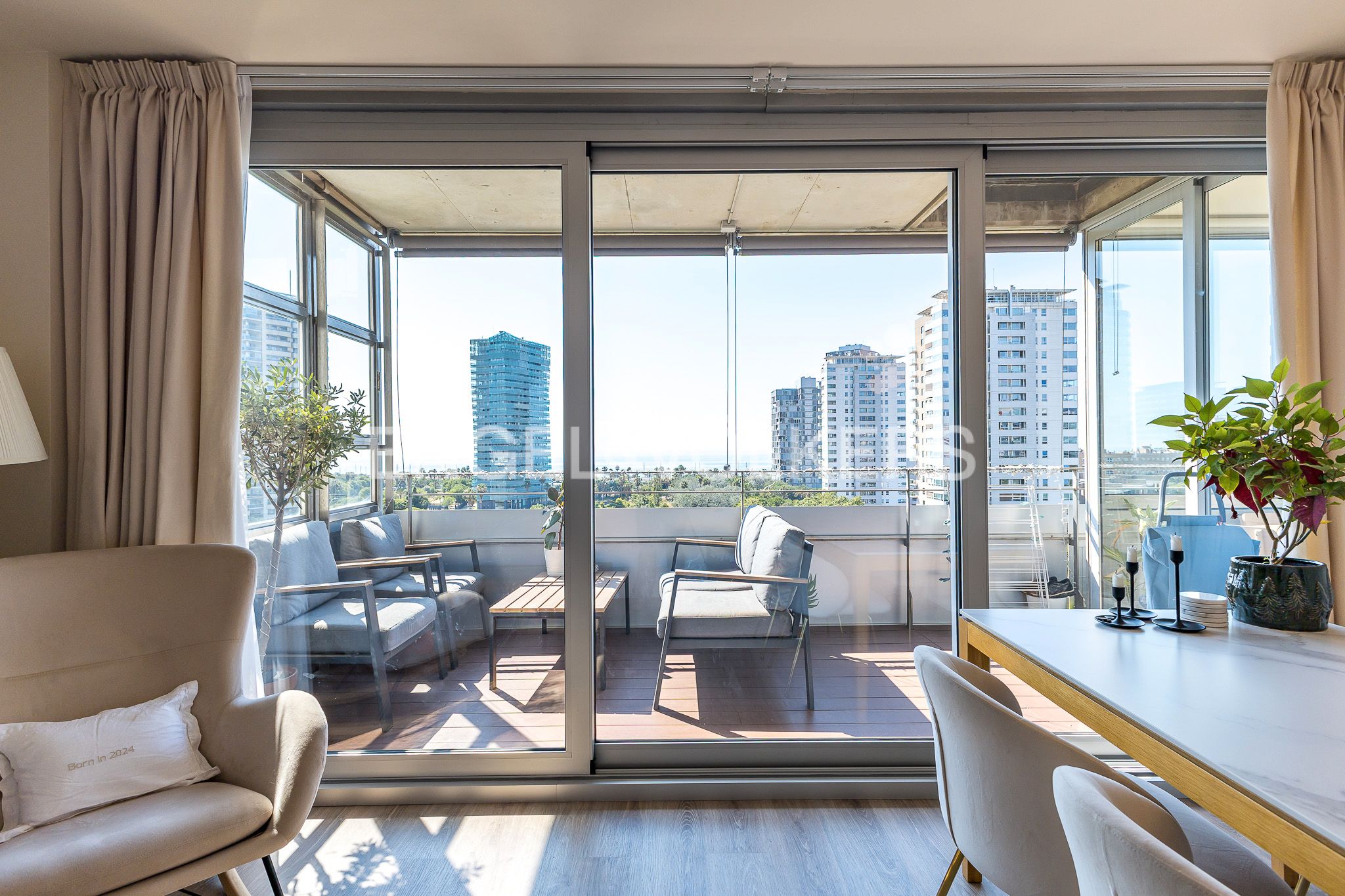 Terrassa de Apartament de lloguer en  Barcelona Capital amb Aire condicionat, Calefacció i Parquet
