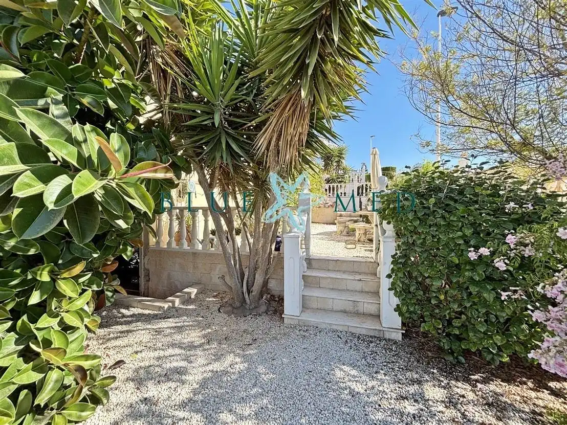 Villa con piscina in vendita a Calle Calle Salvias, imagen 3