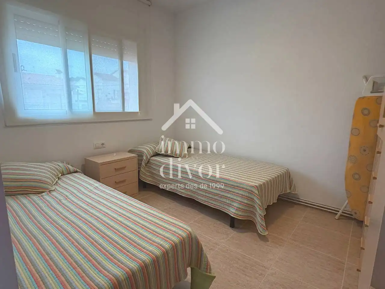 Casa aparellada amb jardí en venda a Calle Barcelona, imagen 19