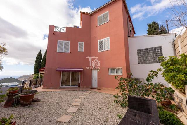 Casa adosada en Venta en Jón Tempano, 30 en La Camella