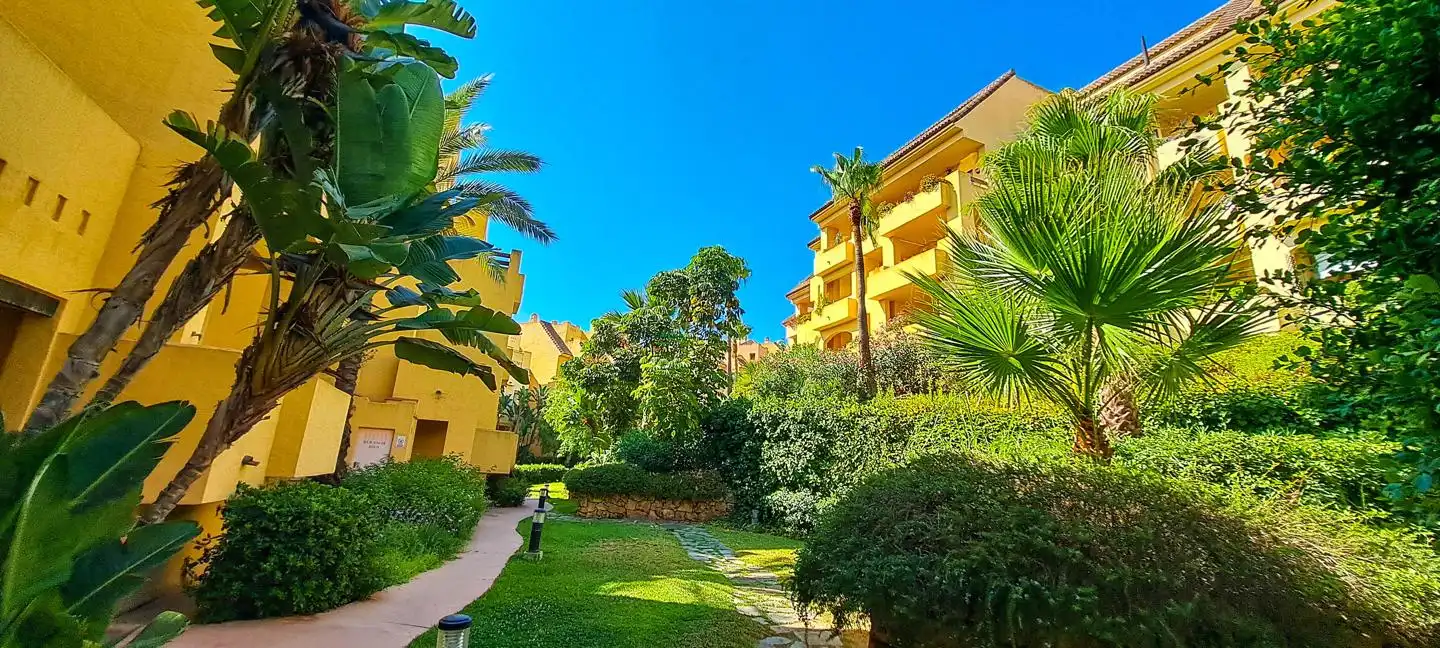 Attic for rent in La Duquesa