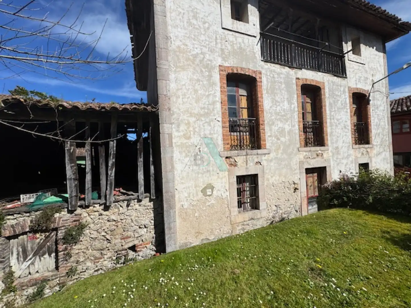Maison à vendre à Llanes - pancar