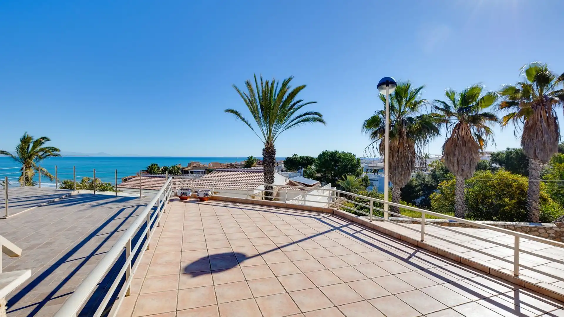 Terrace of Single-family semi-detached for sale in Torrevieja  with Air Conditioner, Heating and Private garden