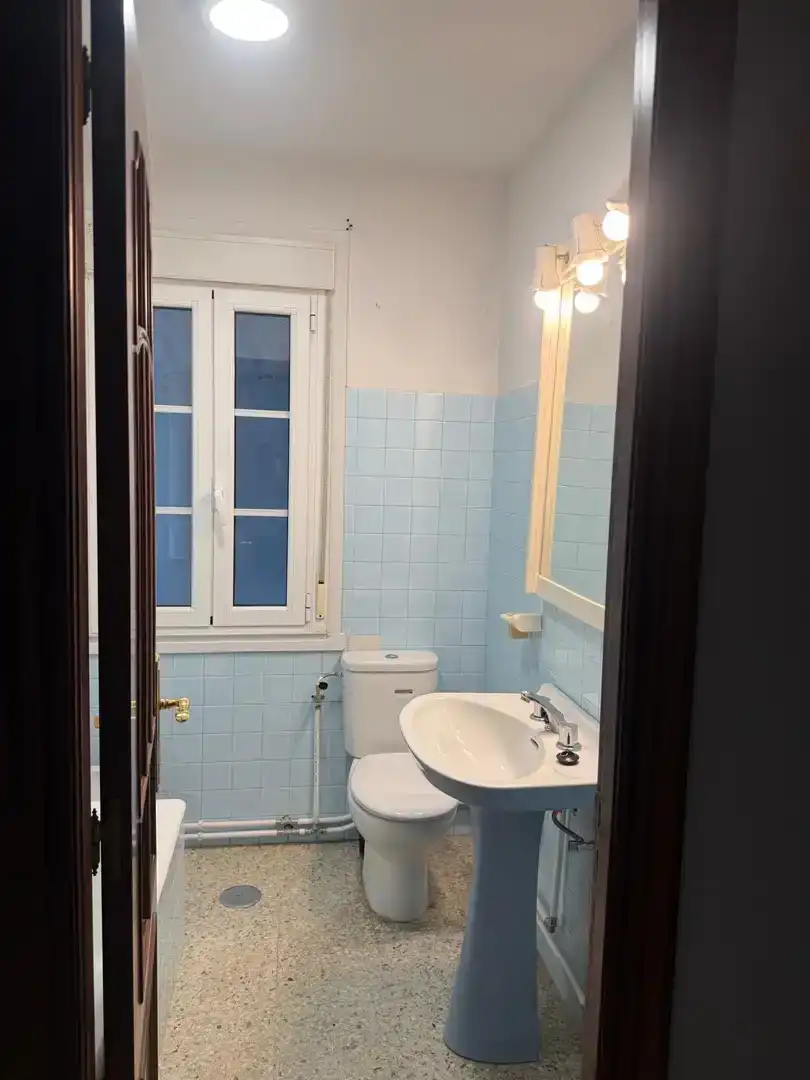 Bany de Casa o xalet en venda en Arteixo amb Balcó