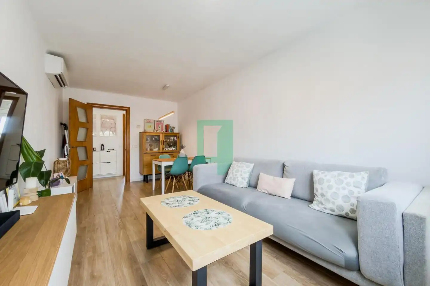 Sala de estar de Piso en venta en Badalona con Aire acondicionado, Calefacción y Balcón