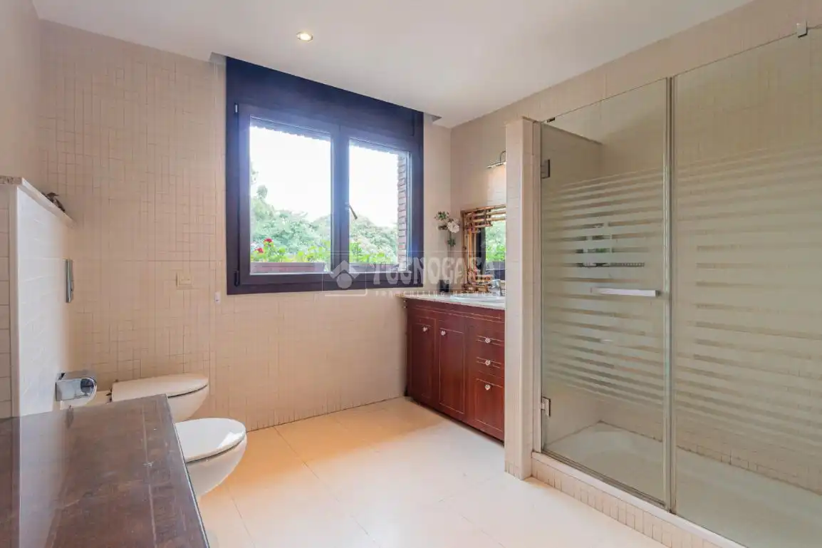 Baño de Casa o chalet en venta en Sant Cugat del Vallès con Aire acondicionado y Terraza