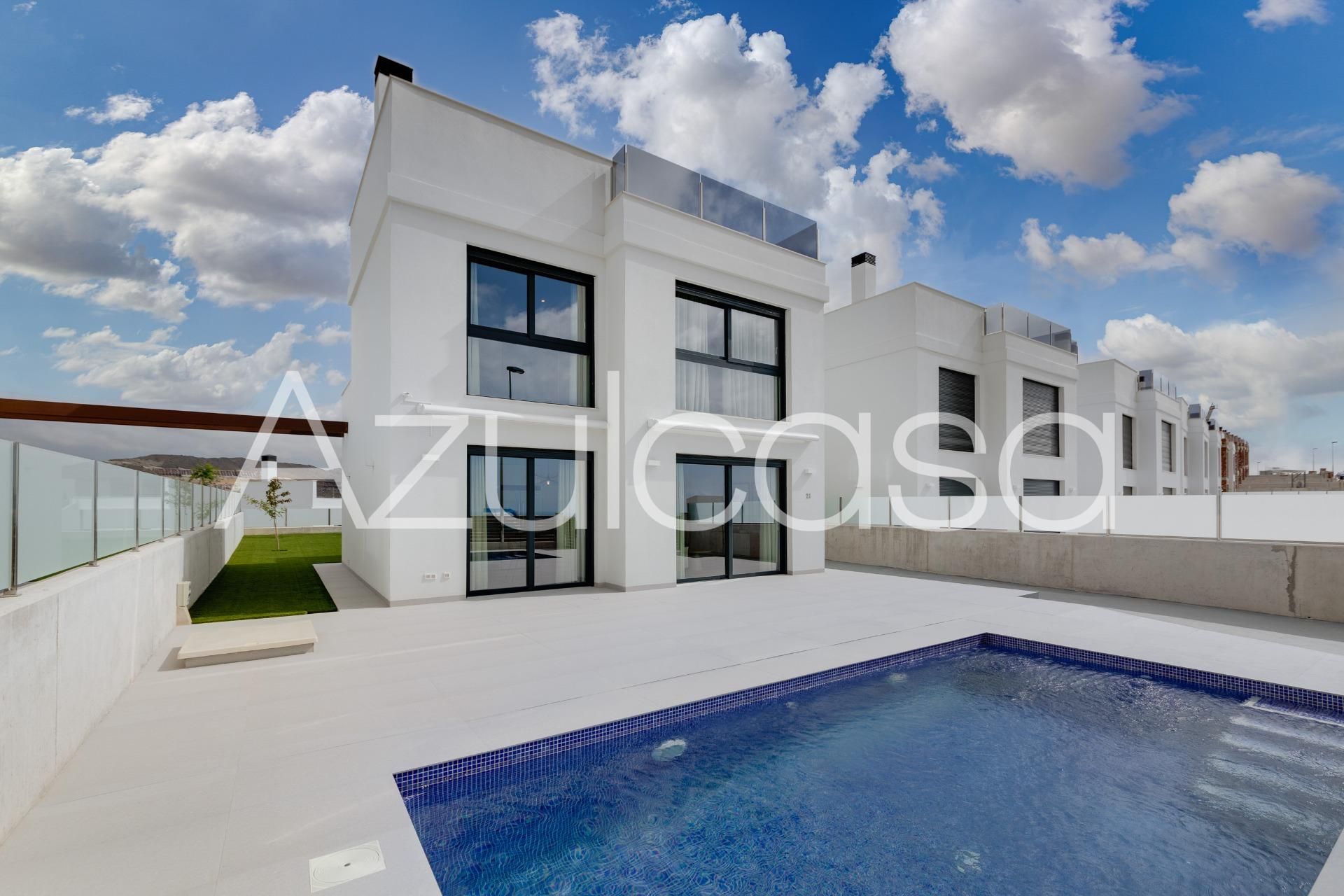 Vista exterior de Casa o xalet en venda en Mutxamel amb Calefacció, Terrassa i Piscina