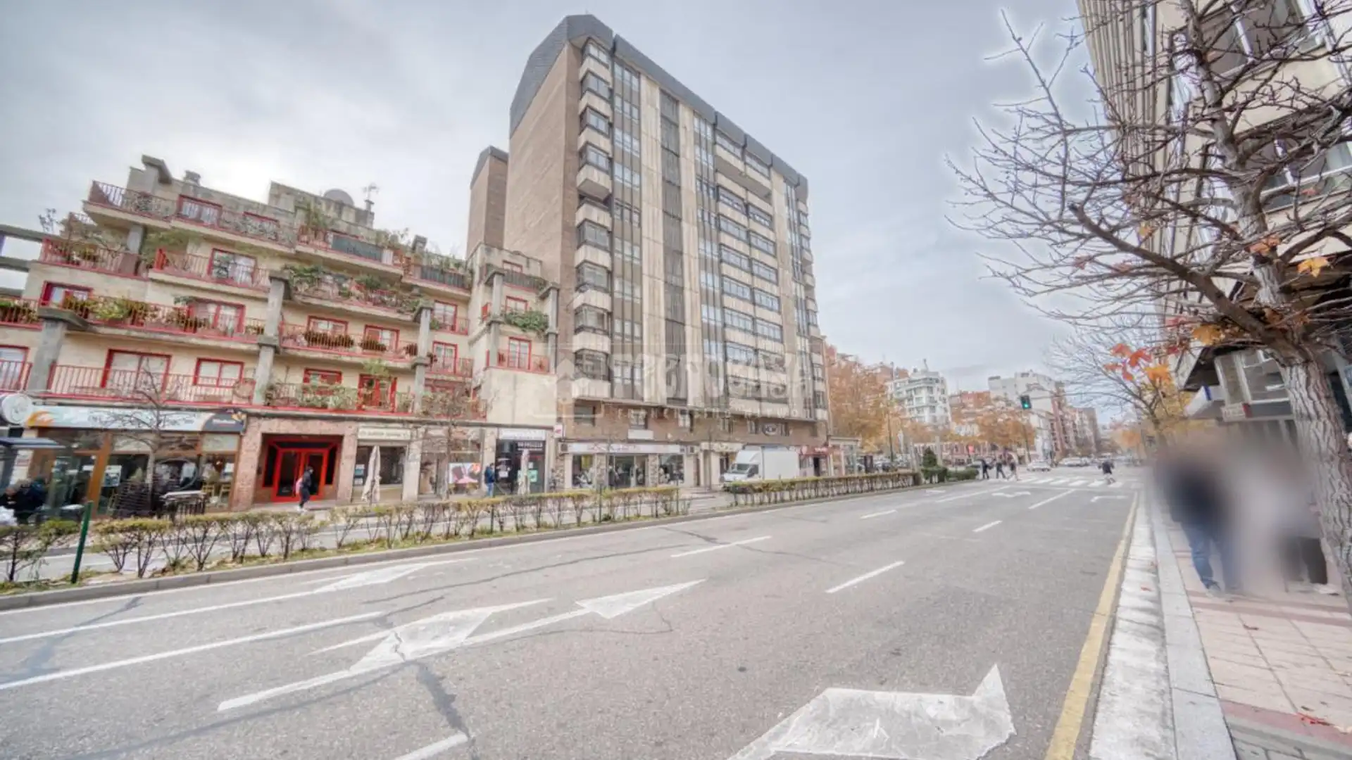 Vista exterior de Local en venta en Valladolid Capital