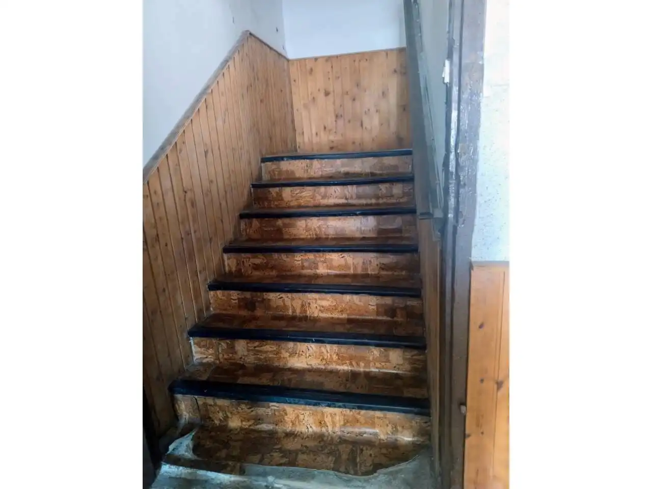 Wohnung zum Verkauf in Merindad de Cuesta-Urria mit Heizung, Abstellraum und Möbliert