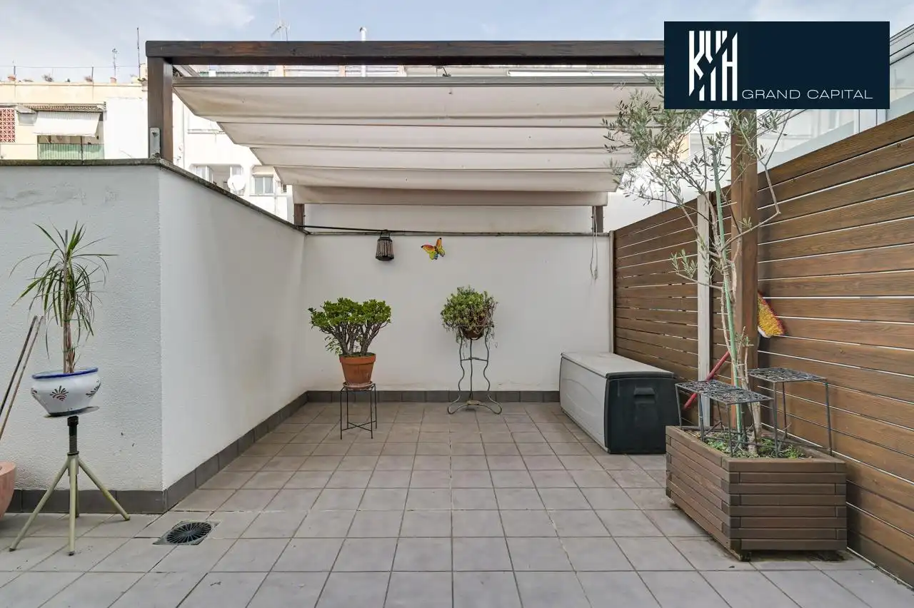 Piso con ascensor en venta en NARCIS MONTURIOL-STA EUGE, imagen 5