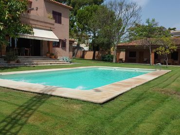 Villa mit Pool zum Verkauf in La Conarda