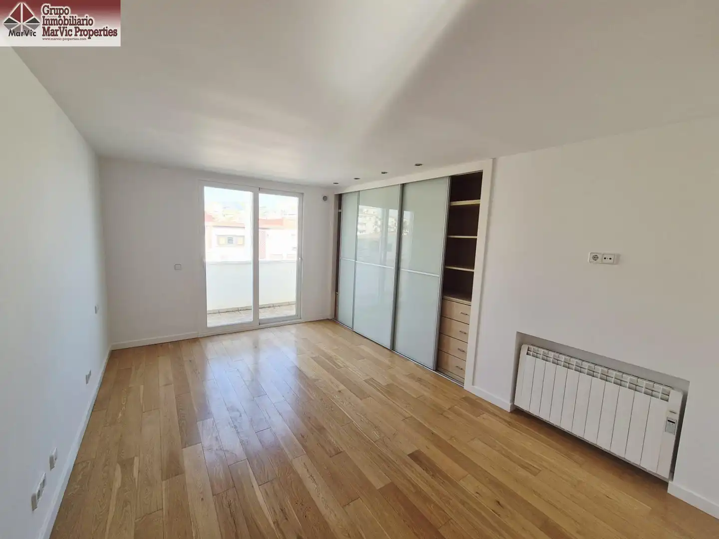 Casa aparellada amb terrassa en venda a L'Albir, imagen 19