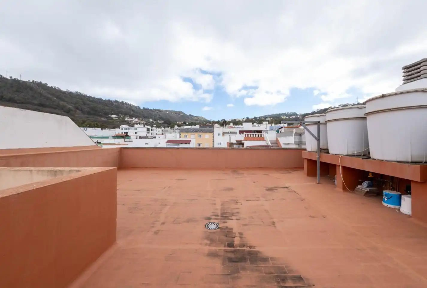 Vista exterior de Casa o xalet en venda en Arucas amb Terrassa