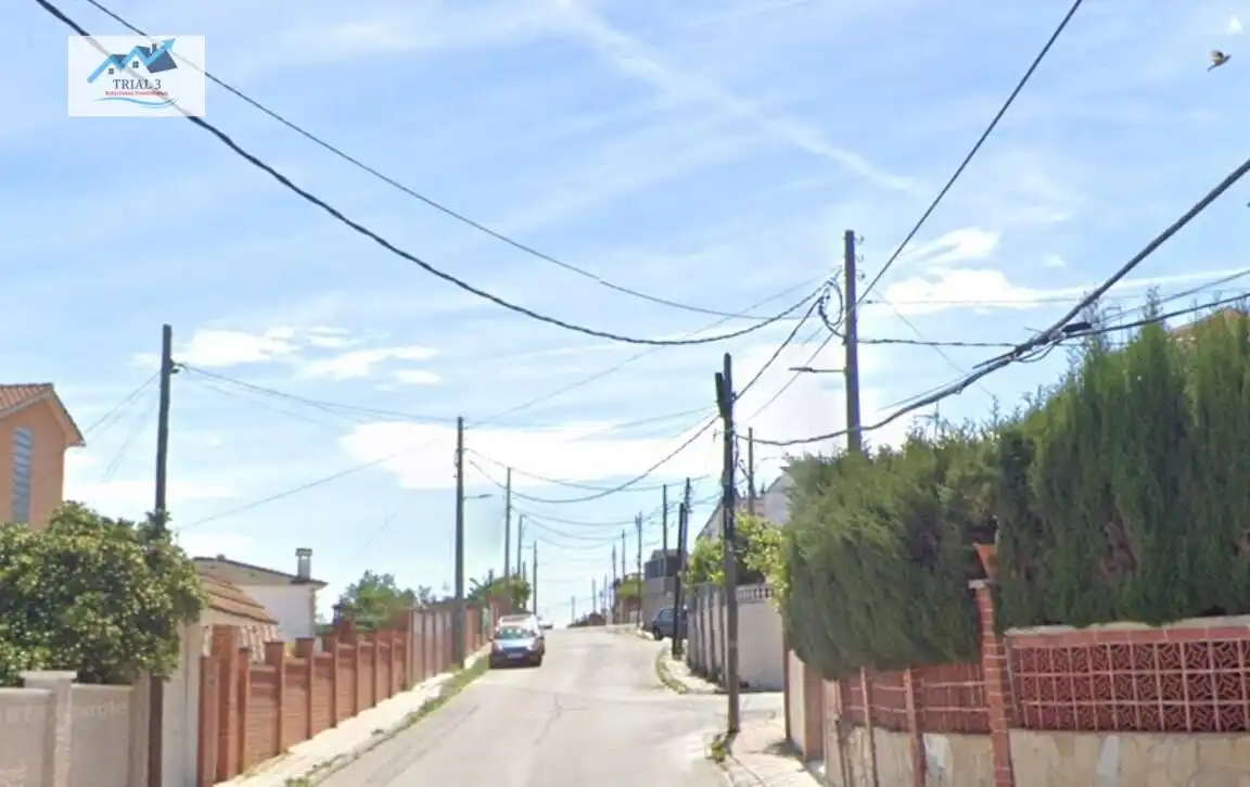 Casa amb jardí en venda a Calle ORQUIDEA