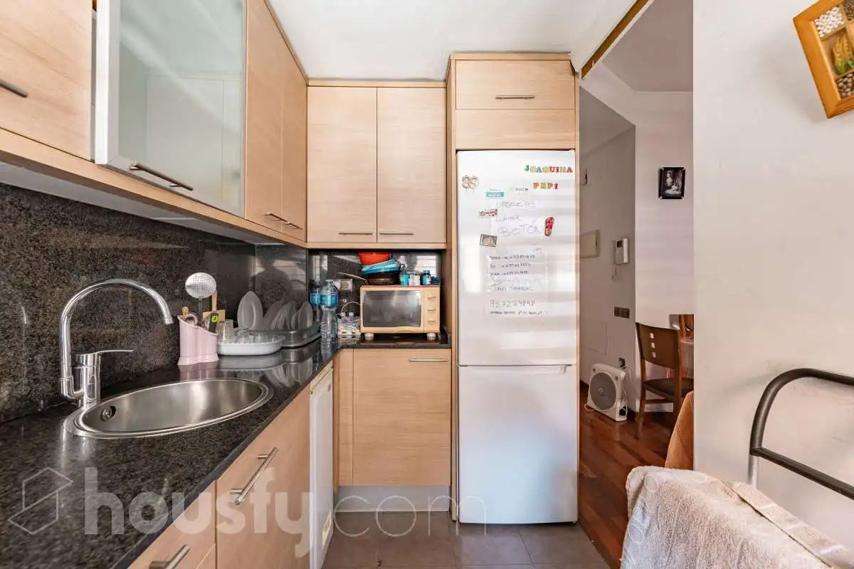 Kitchen of Ground floor for sale in Sabadell  with Air Conditioner, Heating and Parquet flooring