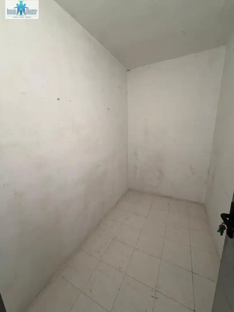 Wohnung zur Miete in Albacete mit Klimaanlage, Heizung und Parkett