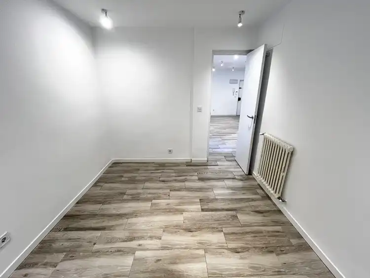 Piso en venta en Madrid con Calefacción, Lavadora y Microondas