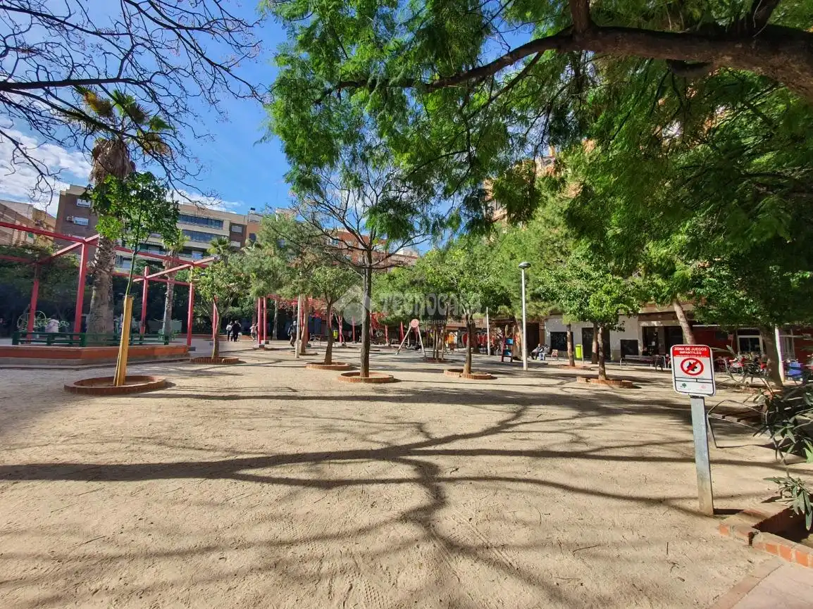 Exterior view of Flat for sale in Valencia  with Air Conditioner, Parquet flooring and Balcony