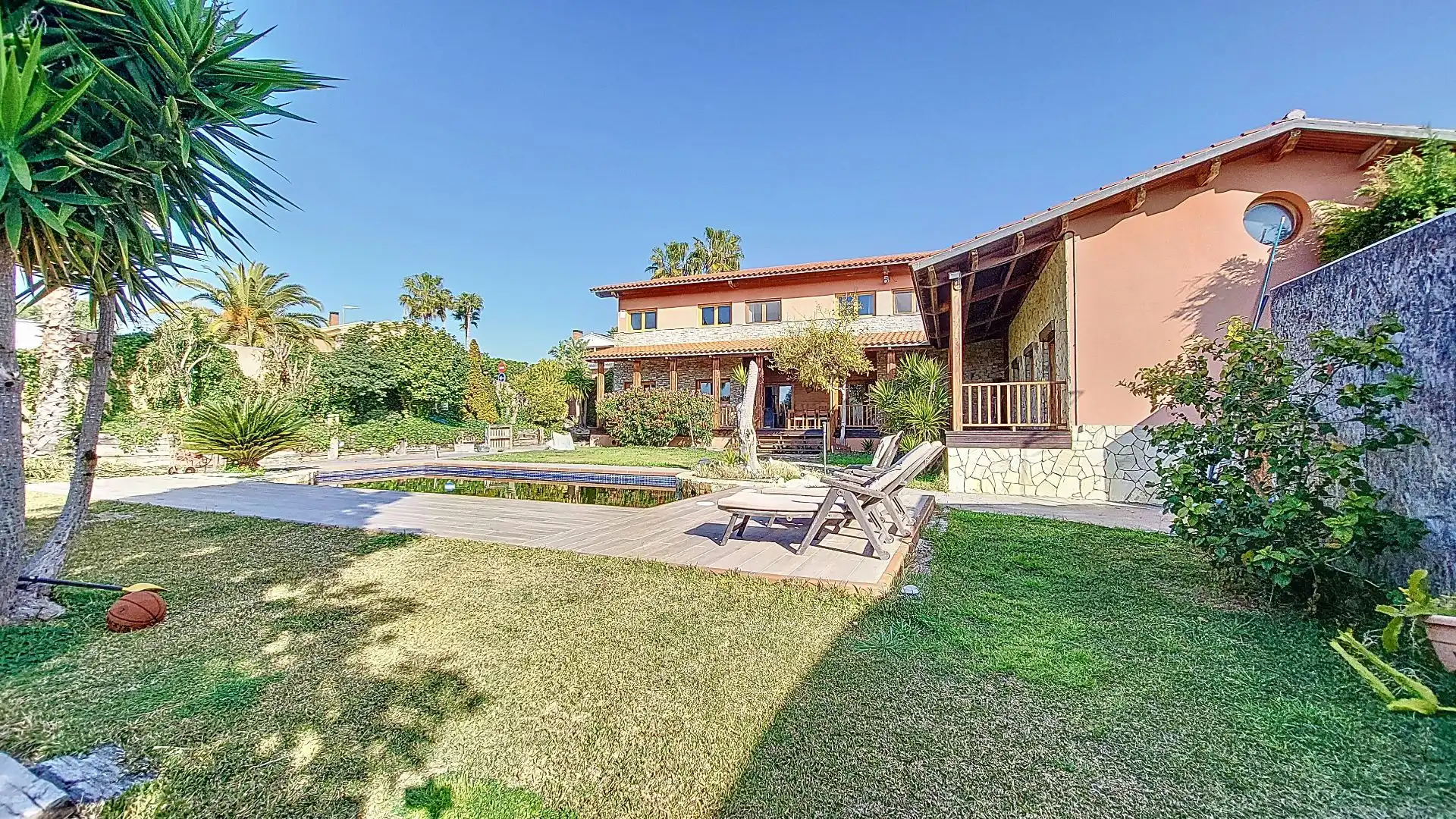 Jardín de Casa o chalet en venta en Calafell con Aire acondicionado, Calefacción y Jardín privado