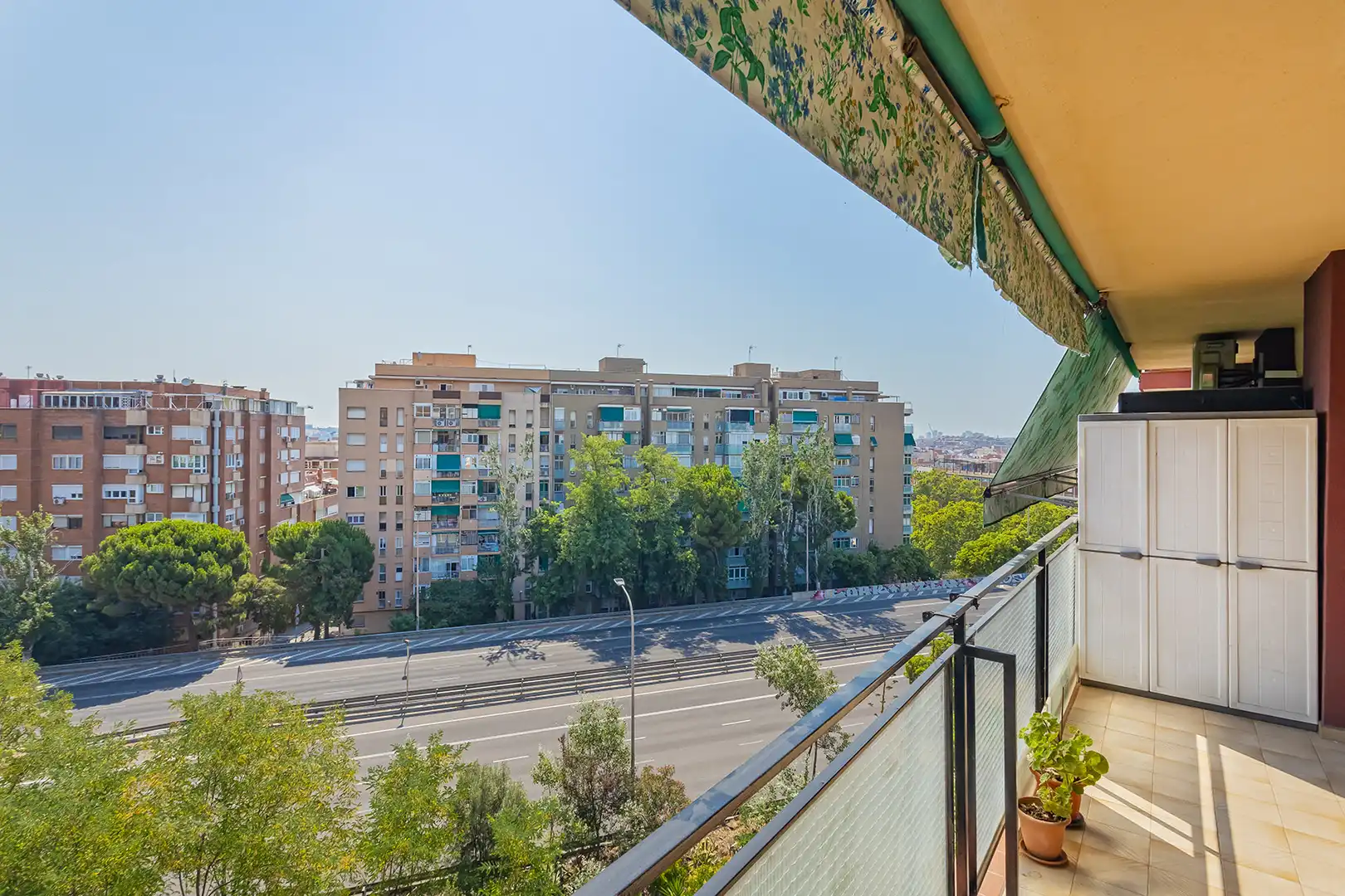 Wohnung mit Terrasse zum Verkauf in Avinguda Meridiana