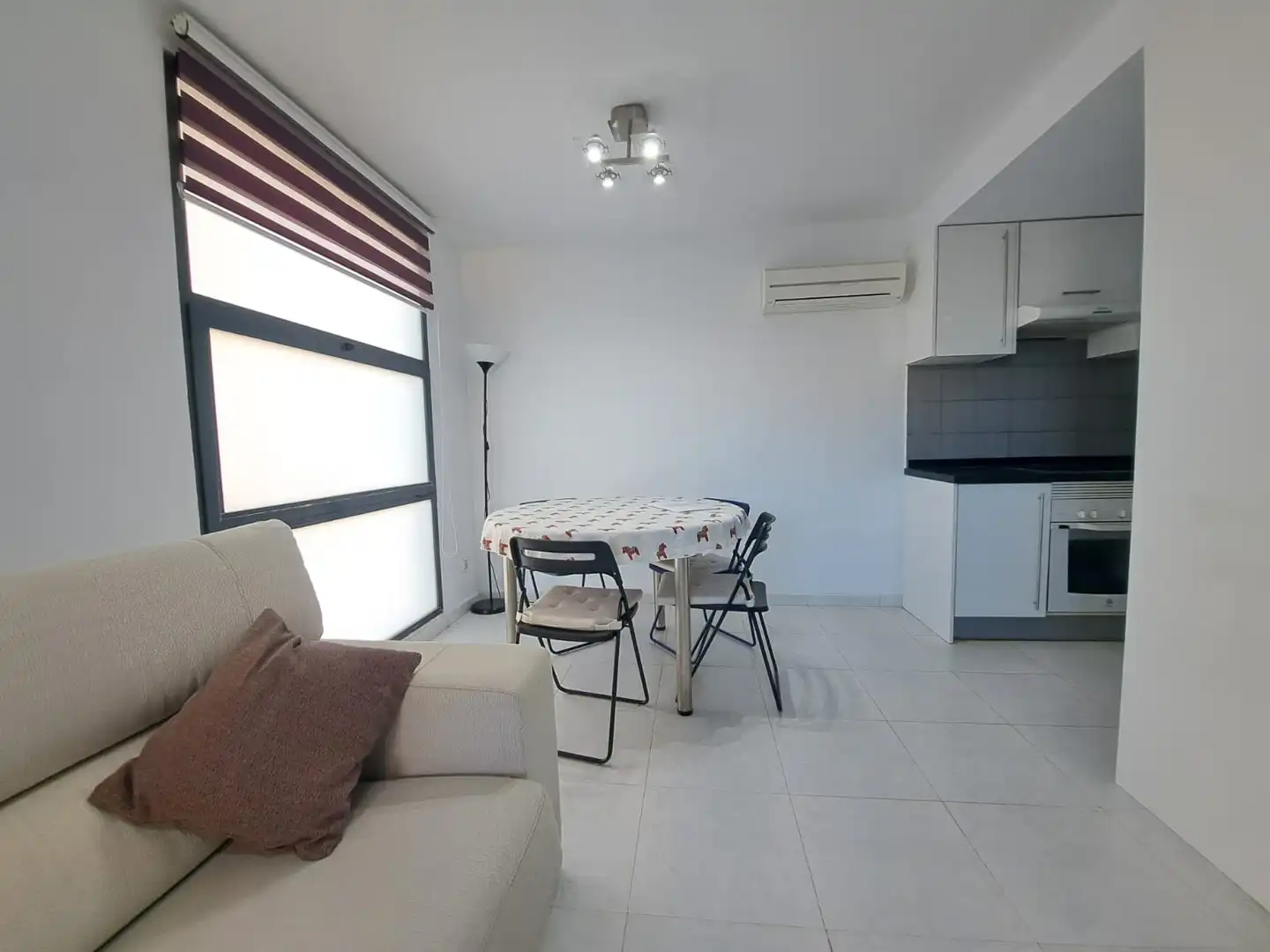 Sala d'estar de Apartament en venda en Moncofa amb Aire condicionat, Terrassa i Moblat