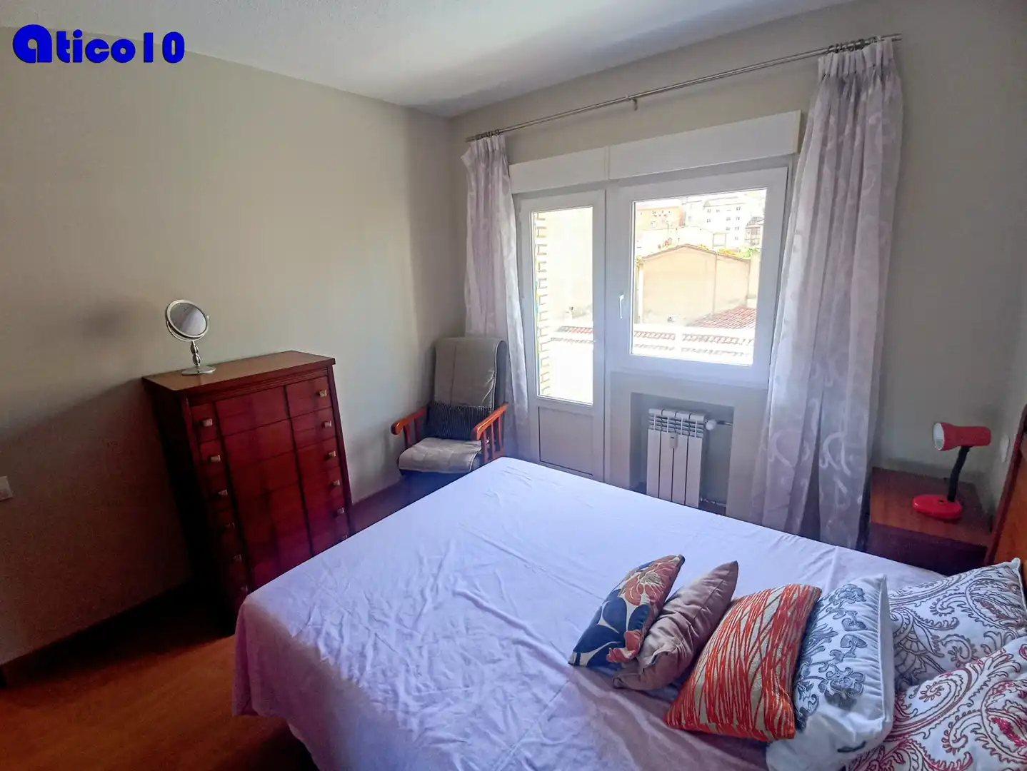 Schlafzimmer von Wohnung zur Miete in Oviedo  mit Heizung, Terrasse und Möbliert