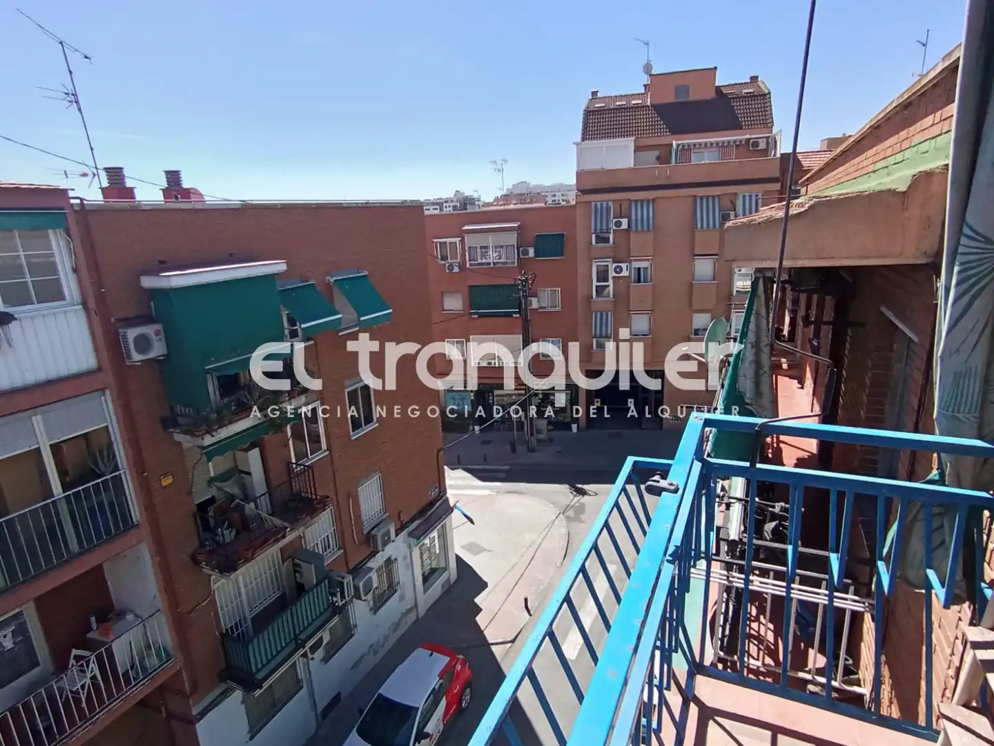 Vista exterior de Pis en venda en Madrid amb Terrassa, Moblat i Rentadora