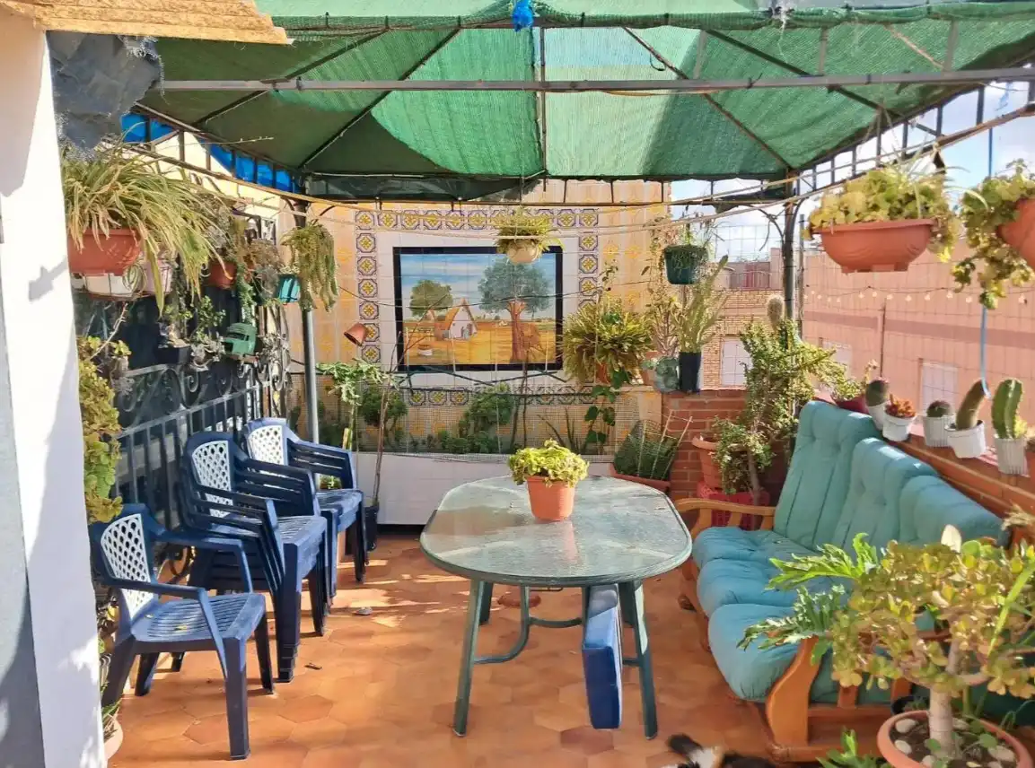 Penthouse with lift for sale in Carrer Dolorosa