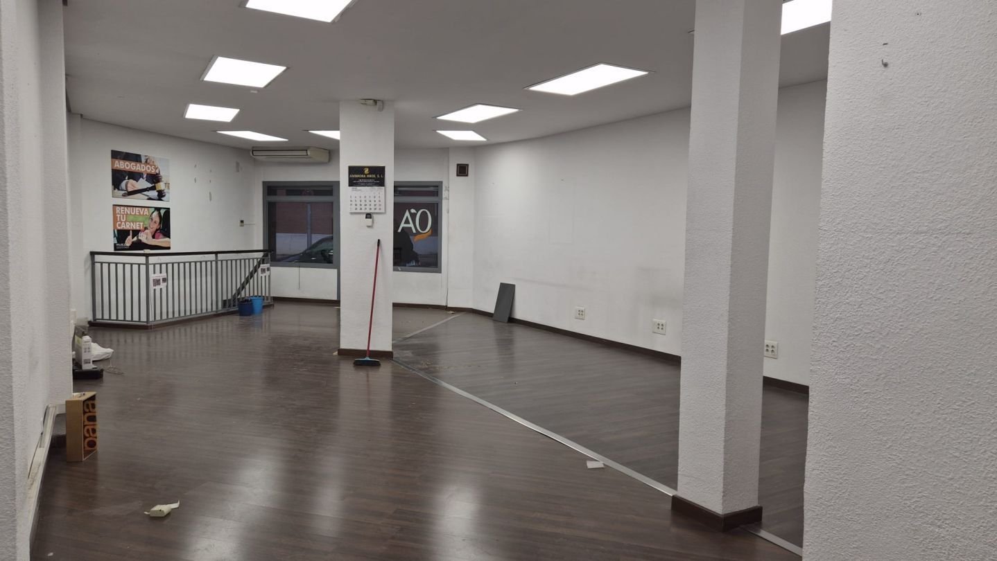 Local de lloguer en  Madrid Capital amb Aire condicionat