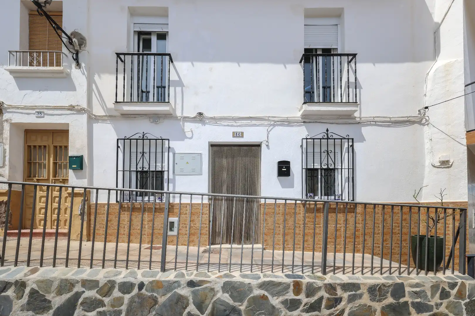 Exterior view of Houses for sale in Guaro