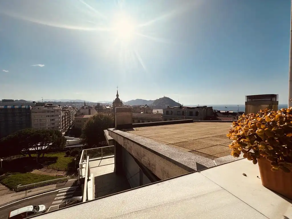 Exterior view of Flat for rent in Donostia - San Sebastián   with Heating, Parquet flooring and Terrace