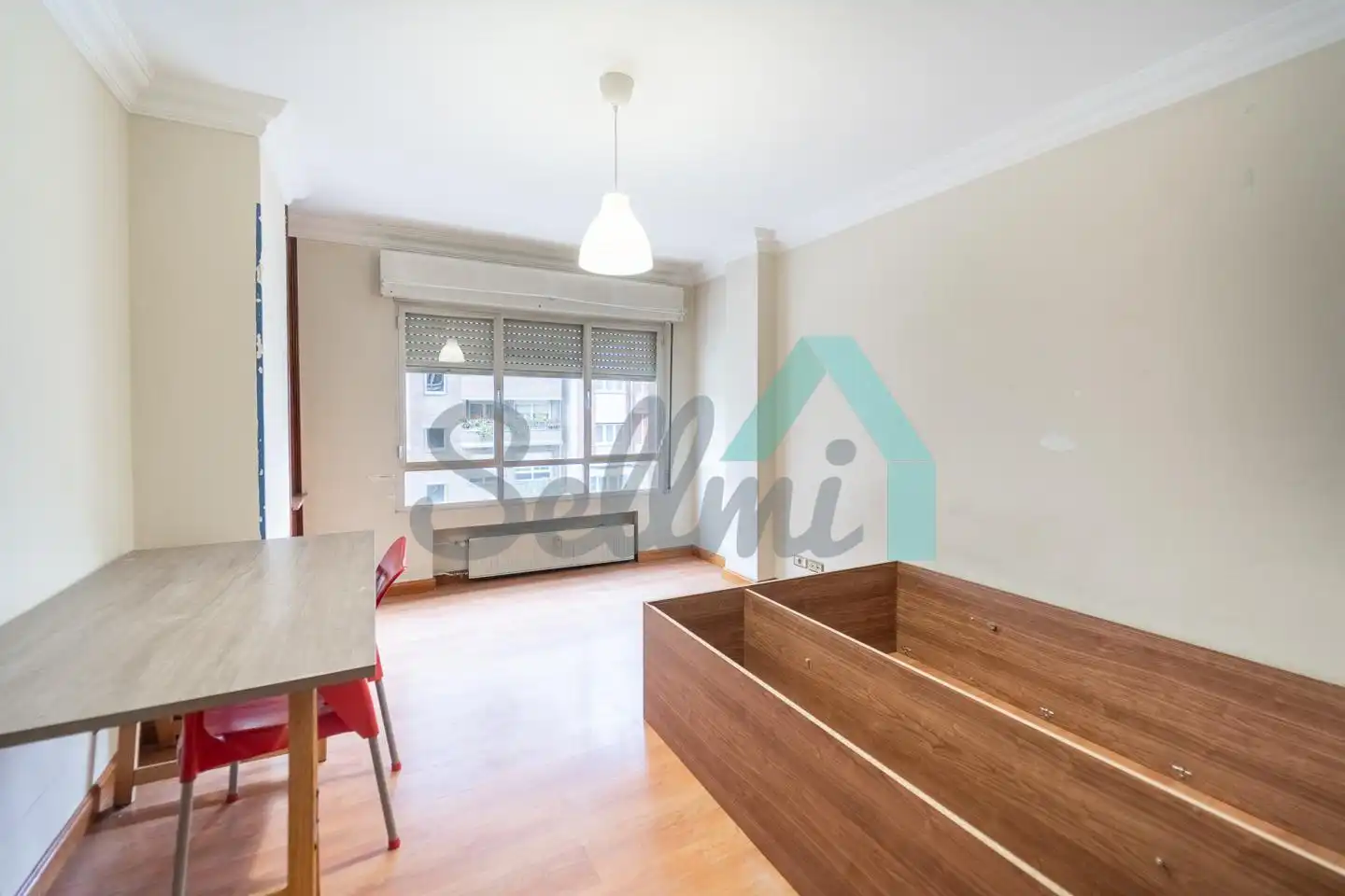 Sala de estar de Piso en venta en Oviedo  con Calefacción, Terraza y Trastero