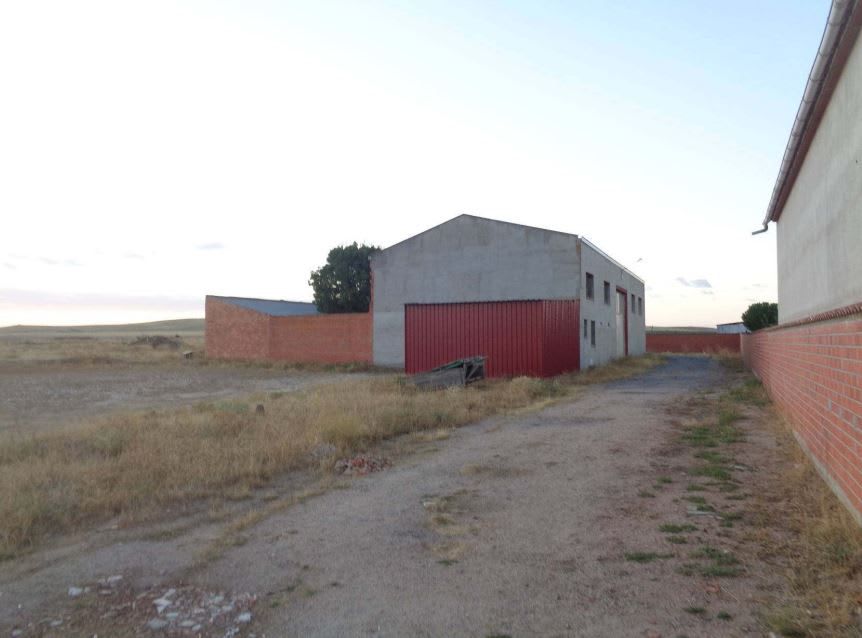 Exterior view of Industrial buildings for sale in Codorniz