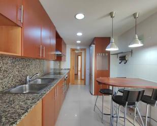 Cuina de Dúplex en venda en Manresa amb Calefacció, Terrassa i Balcó