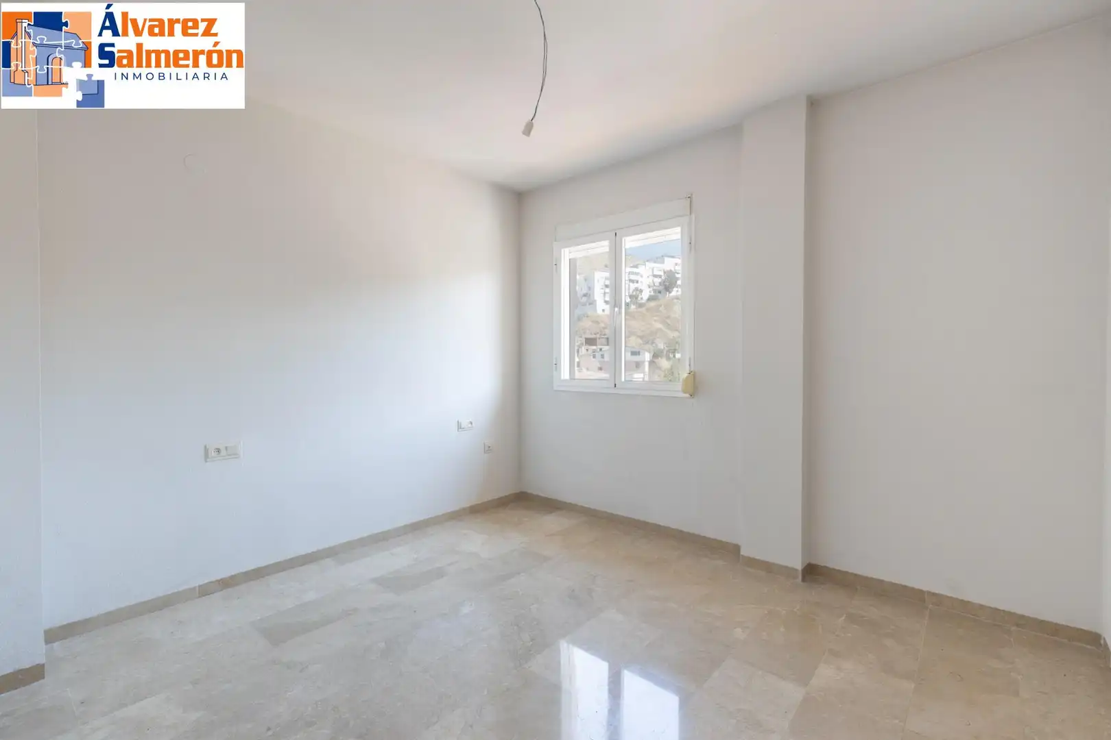 Habitación de Ático en venta en Cenes de la Vega con Terraza