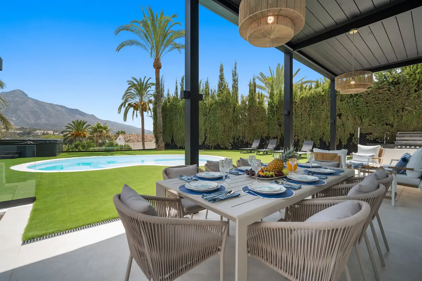 Houses for rent in Calle Alcala, Las Brisas