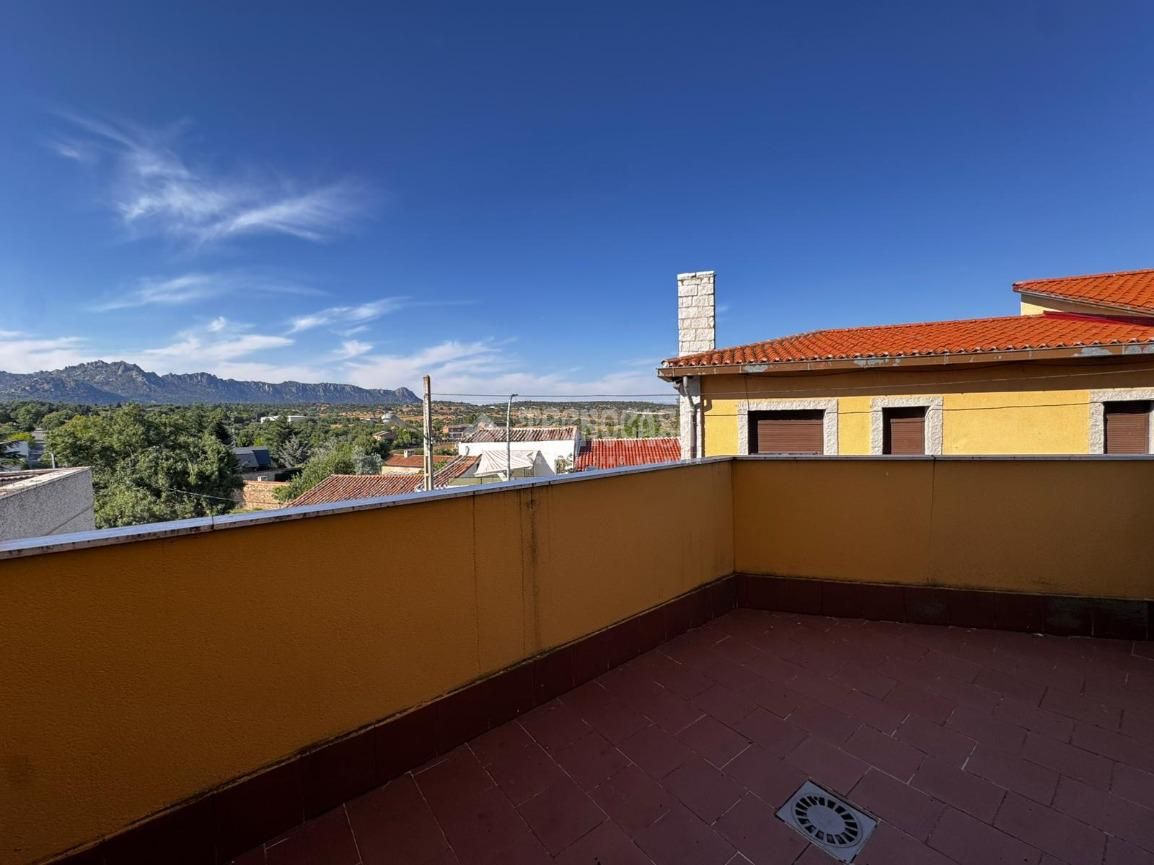 Terrassa de Casa adosada en venda en Cabanillas de la Sierra