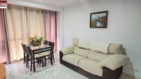 Sala d'estar de Apartament en venda en Benidorm amb Aire condicionat i Terrassa