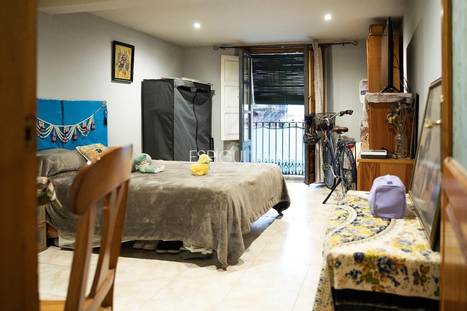 Bedroom of Flat for sale in Girona Capital  with Terrace, Oven and Washing machine