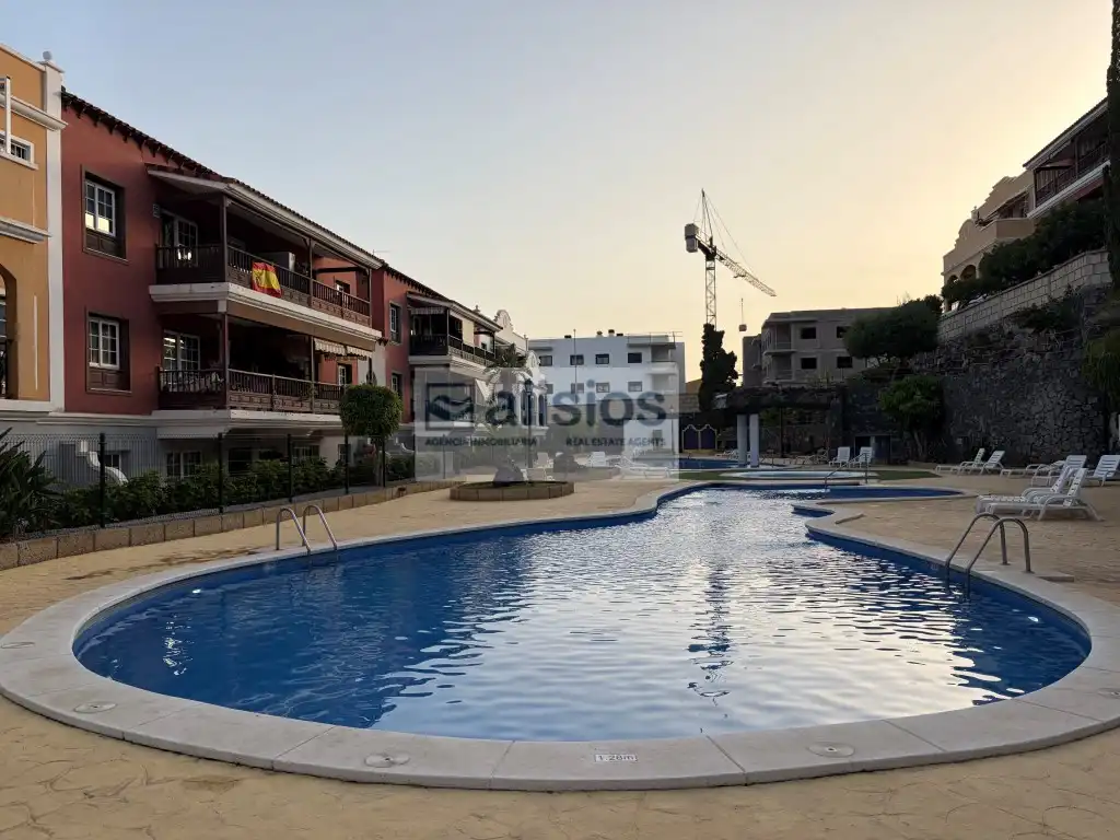 Piscina de Apartament en venda en Llano del Camello