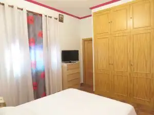 Dormitori de Casa o xalet en venda en Dos Hermanas amb Aire condicionat, Jardí privat i Terrassa