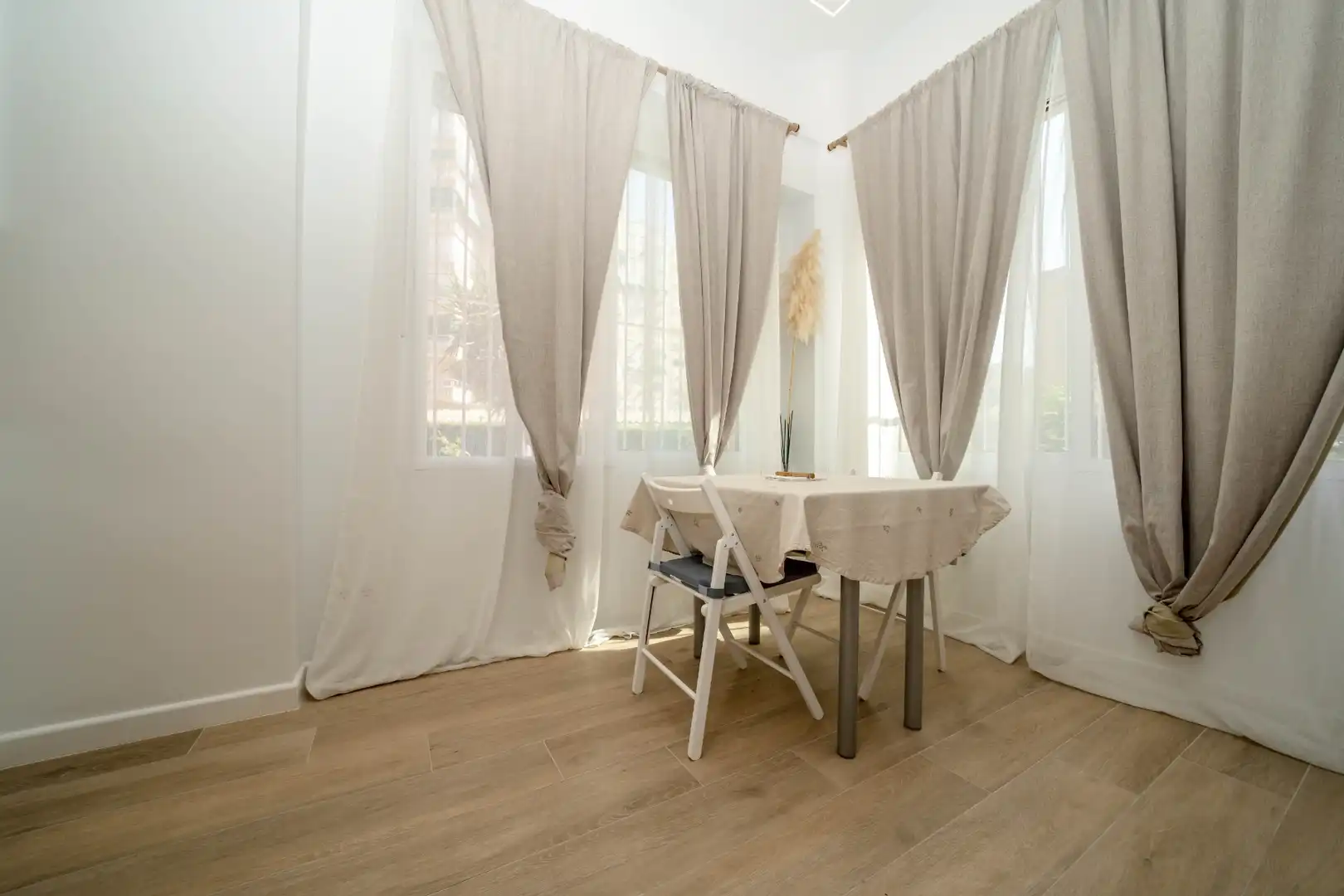 Dining room of Study for rent in Orihuela  with Swimming Pool, Furnished and Oven